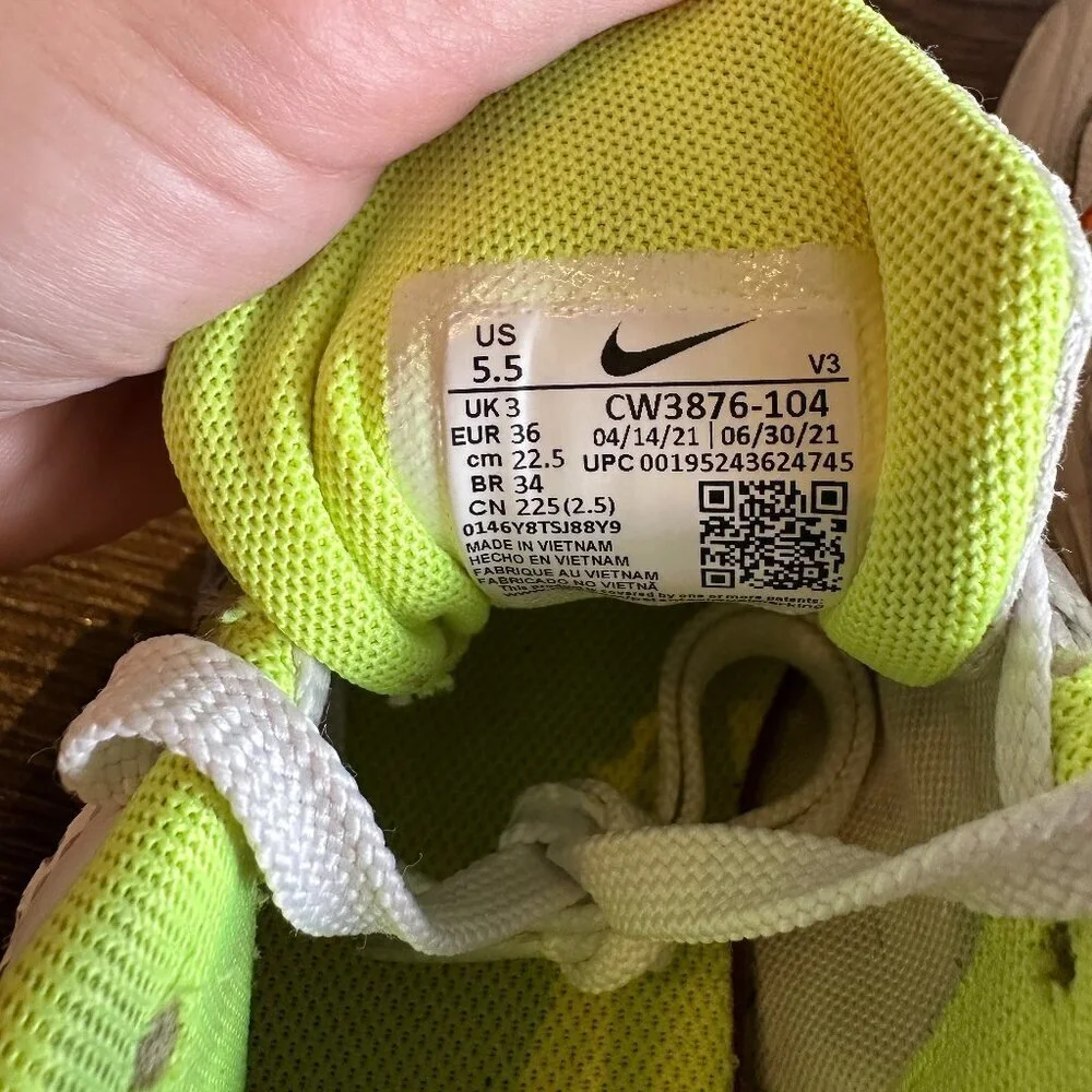 Nike Shoes Zoom Air Fire Summit White & Volt Shoes - Size 5.5 - Picture 8 of 9
